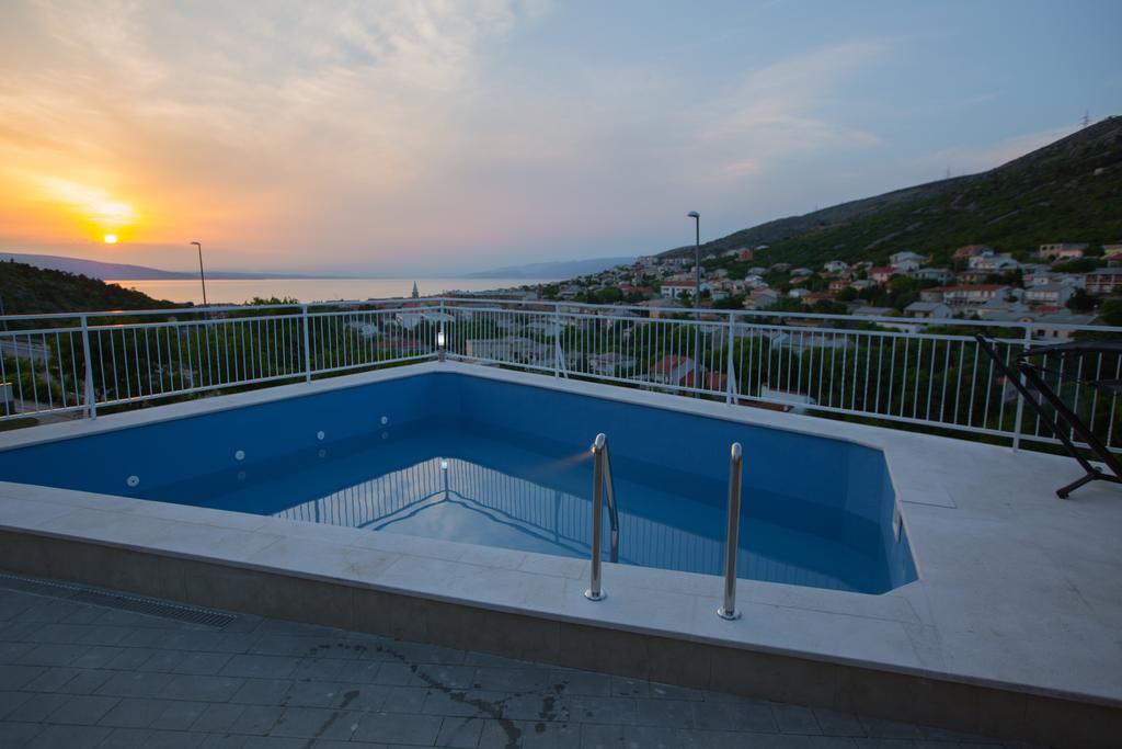 Apartments Zora Senj  Buitenkant foto