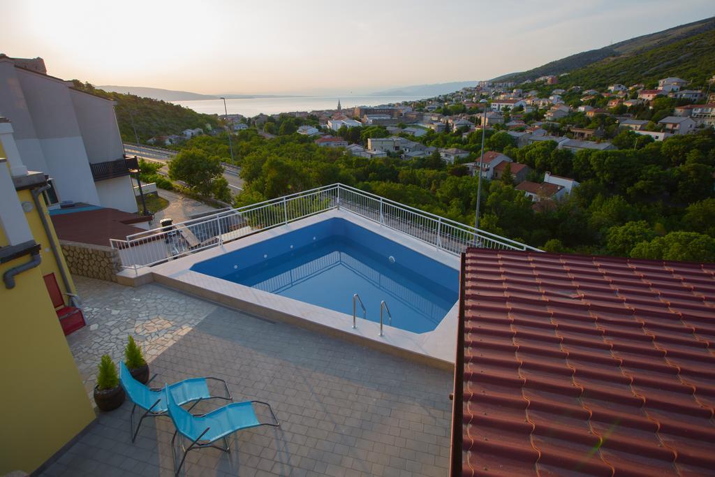 Apartments Zora Senj  Buitenkant foto